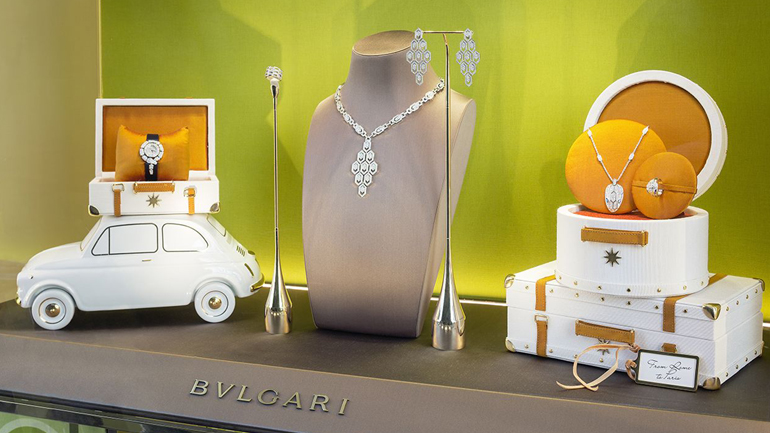 Στις βιτρίνες της Bulgari το Fiat 500
